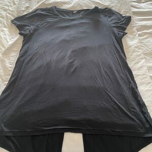 Lululemon Black Short Sleeve split back Women's Tee